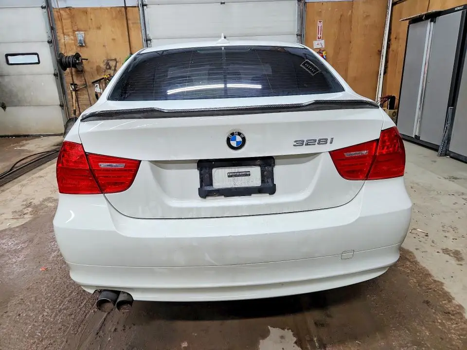 2011 BMW 328 XI SULEV  