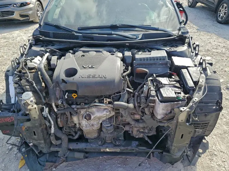 2019 NISSAN MAXIMA S  