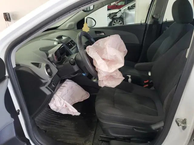 2014 CHEVROLET SONIC LT  