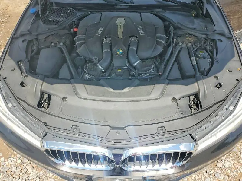 2016 BMW 750 XI  