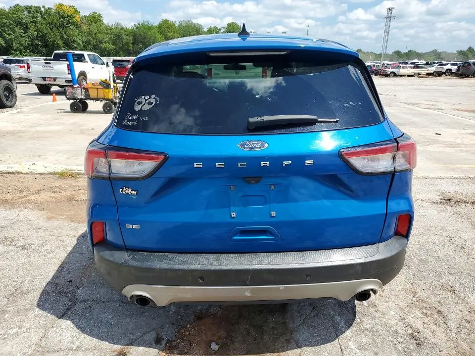 2021 FORD ESCAPE SE  