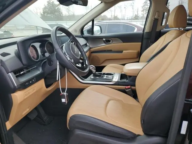 2023 KIA CARNIVAL LX  