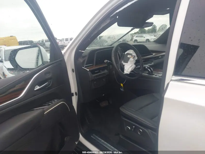 2024 CADILLAC ESCALADE 2WD LUXURY
