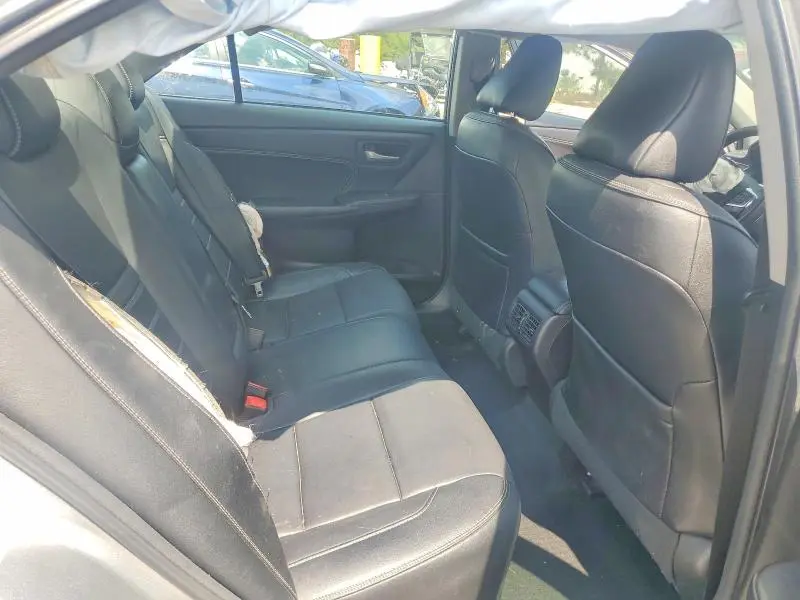 2017 TOYOTA CAMRY XLE  