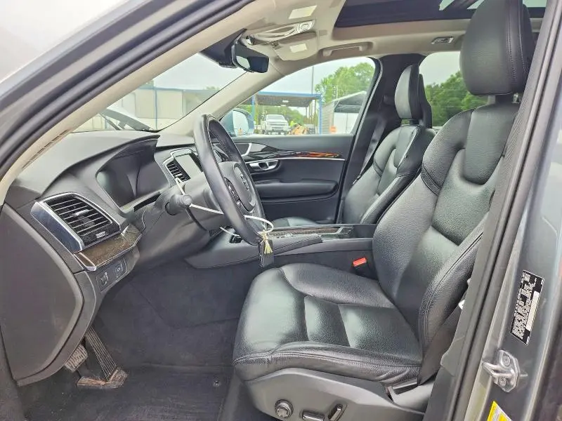 2018 VOLVO XC90 T6  