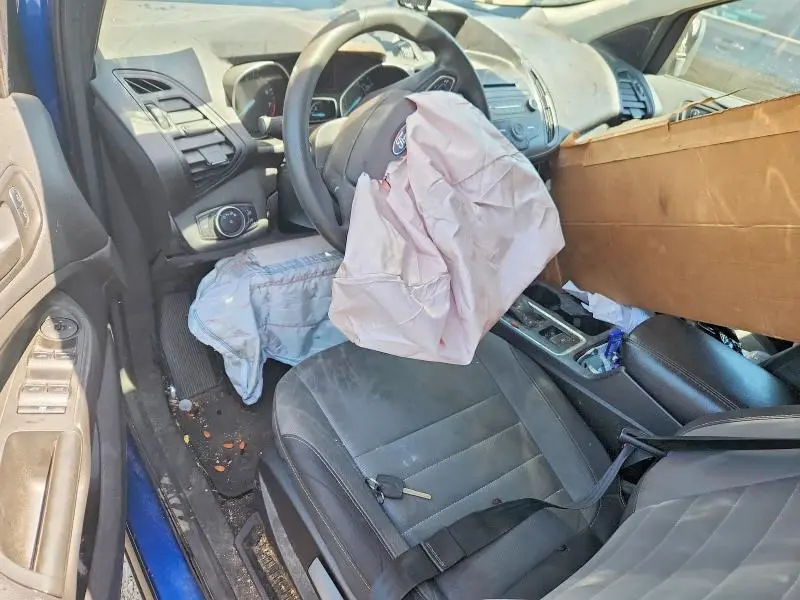 2017 FORD ESCAPE S  