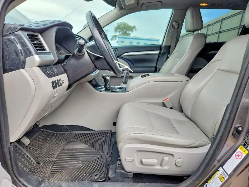 2018 TOYOTA HIGHLANDER XLE  