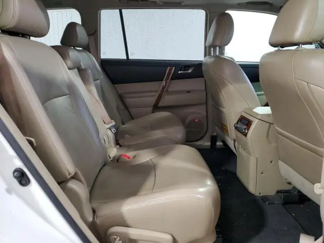 2013 TOYOTA HIGHLANDER LIMITED  