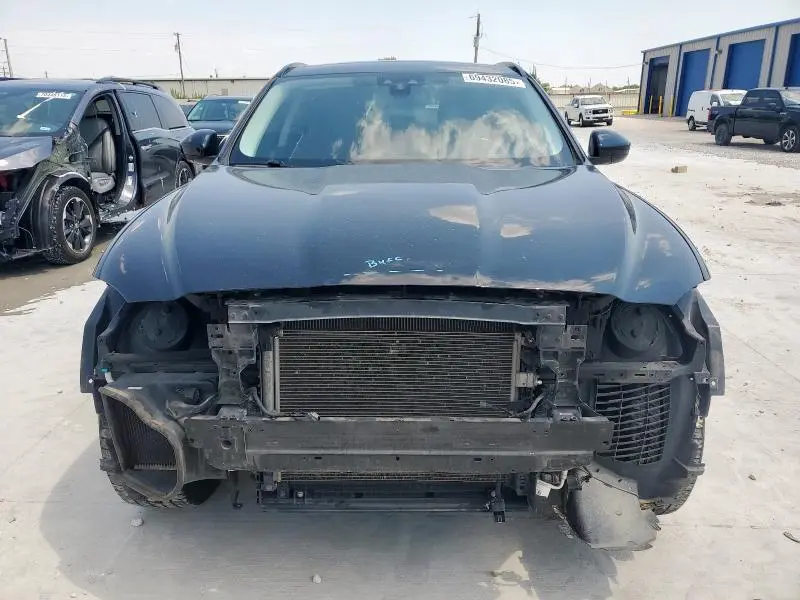 2018 JAGUAR F-PACE PREMIUM  