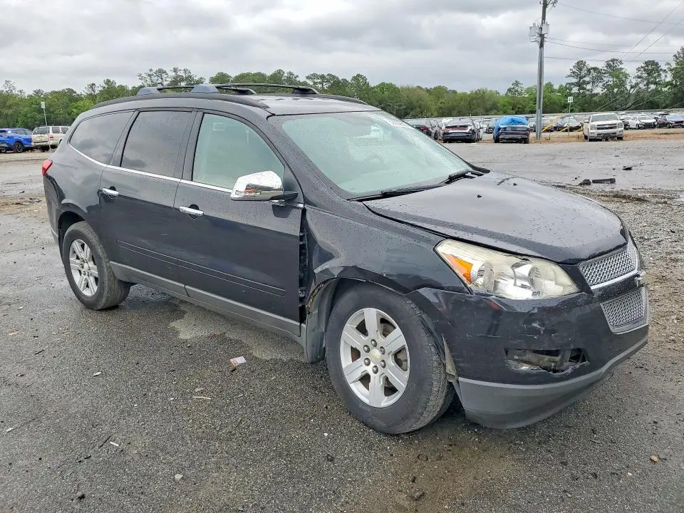 2011 CHEVROLET TRAVERSE LT  