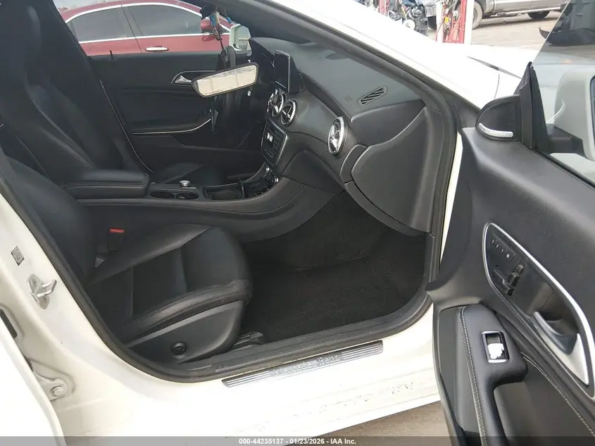 2014 MERCEDES-BENZ CLA 250  