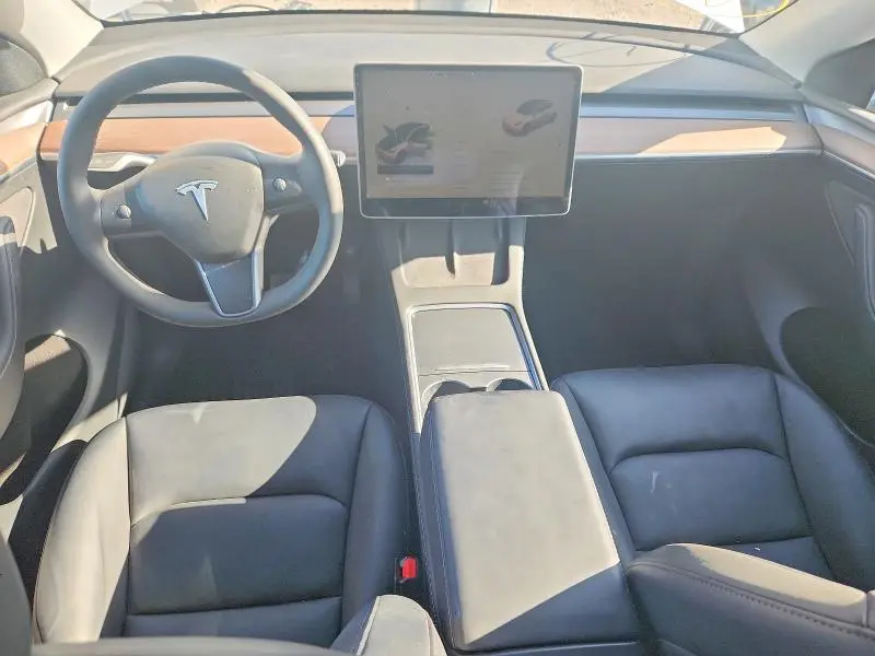 2025 TESLA MODEL Y   