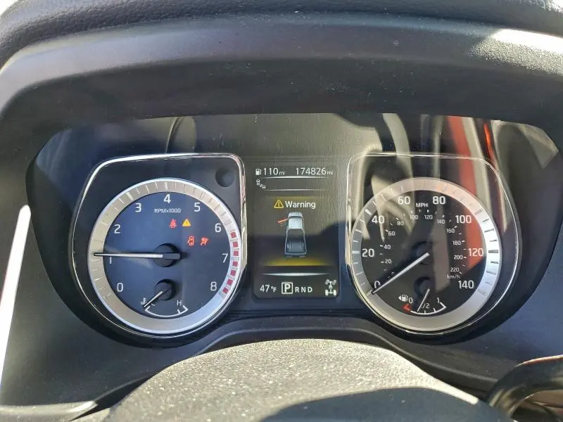 2017 NISSAN TITAN SV  