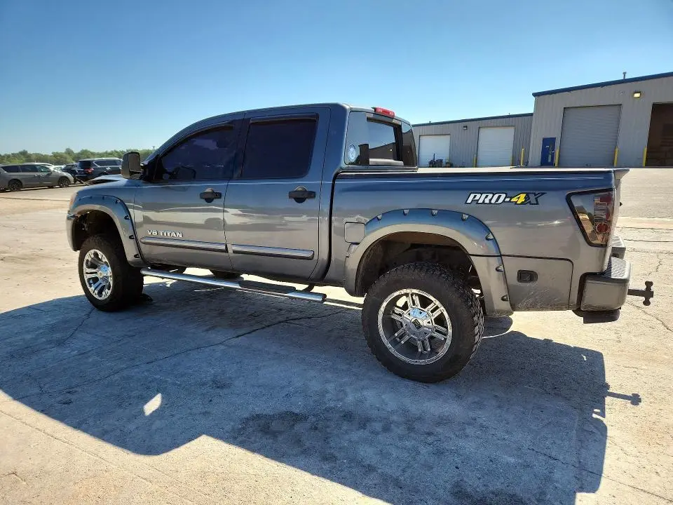 2014 NISSAN TITAN PRO-4X  