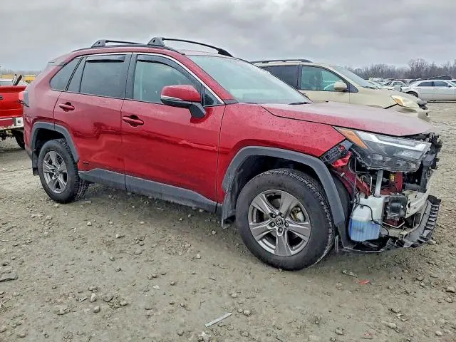 2024 TOYOTA RAV4 XLE  