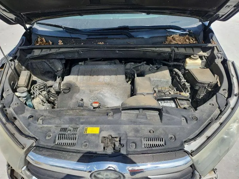 2016 TOYOTA HIGHLANDER LIMITED  
