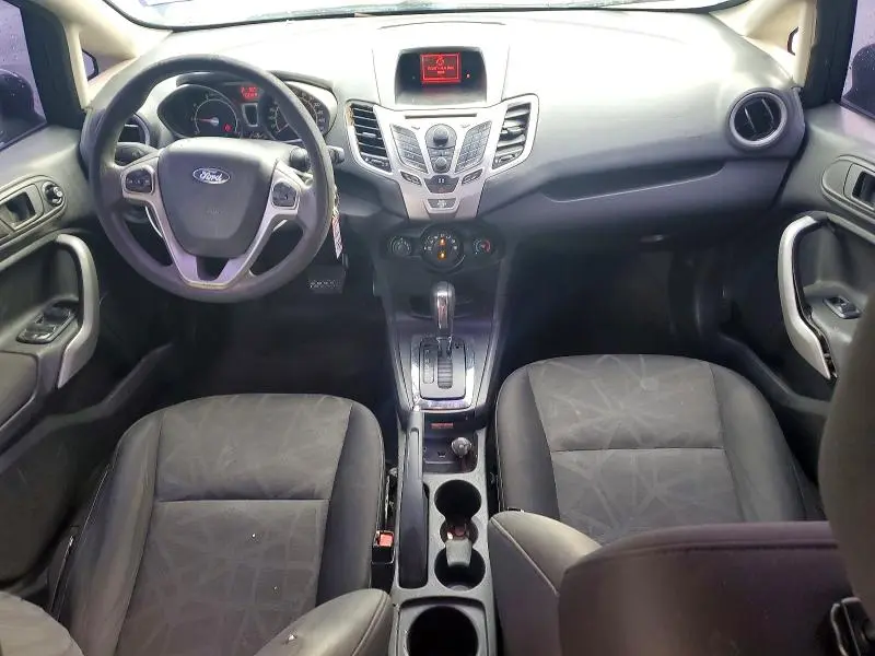 2011 FORD FIESTA SE  