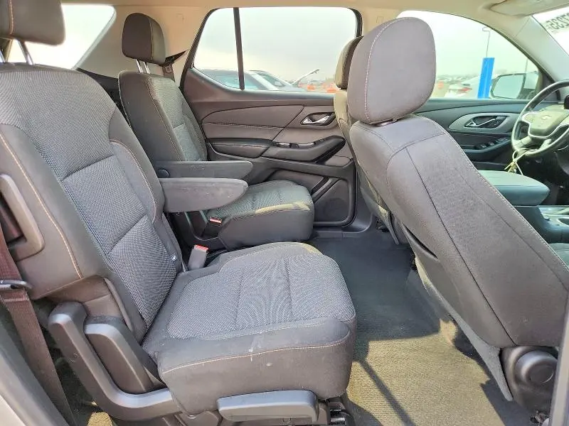 2020 CHEVROLET TRAVERSE LT  