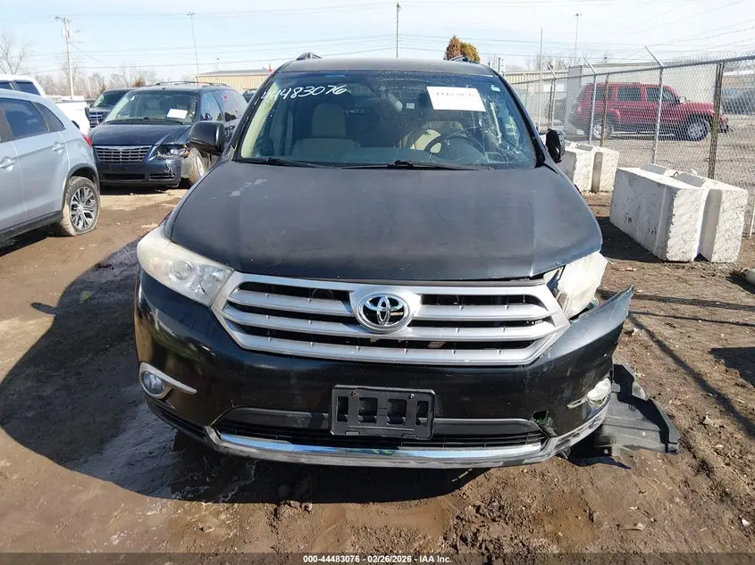 2013 TOYOTA HIGHLANDER BASE PLUS V6