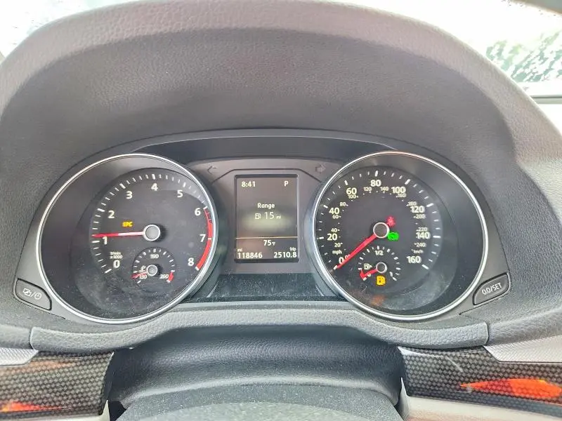 2019 VOLKSWAGEN PASSAT SE R-LINE  