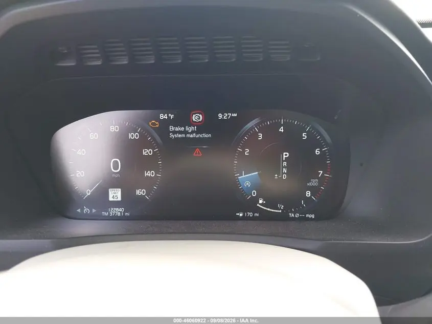 2017 VOLVO XC90 T6 MOMENTUM
