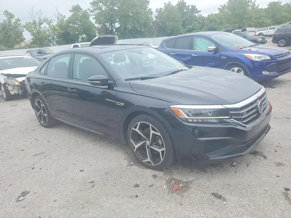 2020 VOLKSWAGEN PASSAT R-LINE  