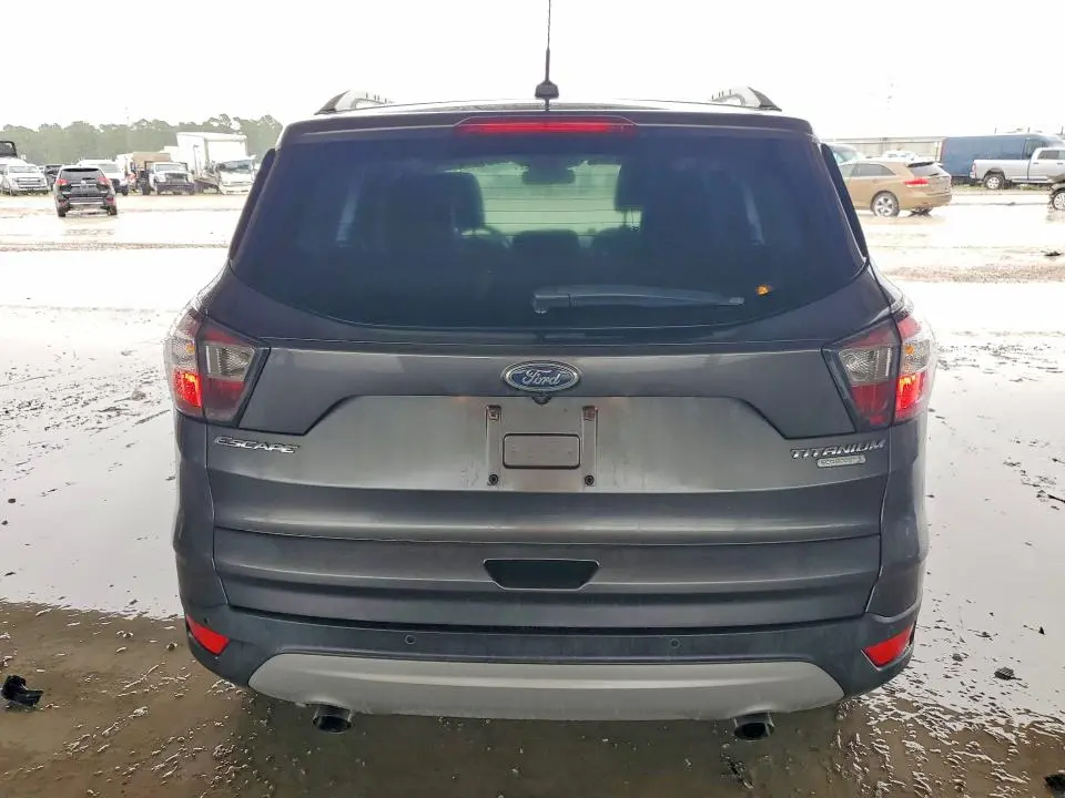 2017 FORD ESCAPE TITANIUM  