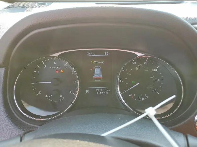 2016 NISSAN ROGUE SV  