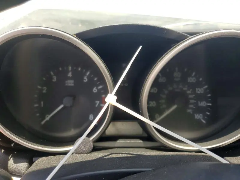 2011 MAZDA 3 I  
