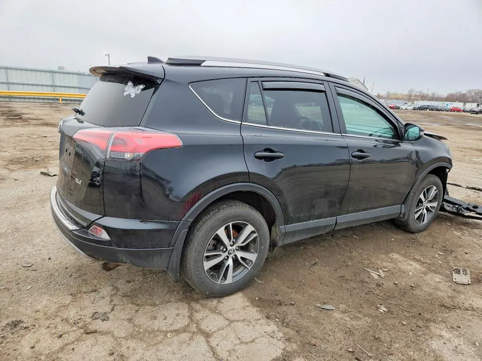 2018 TOYOTA RAV4 XLE  