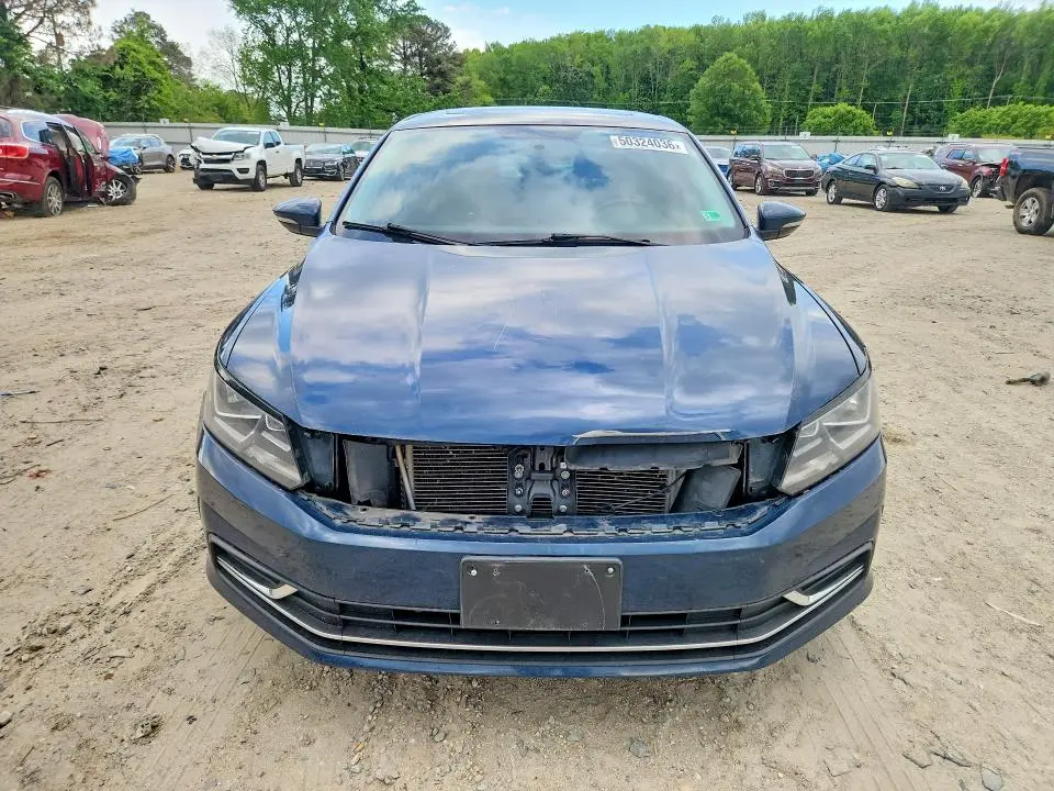 2019 VOLKSWAGEN PASSAT WOLFSBURG  