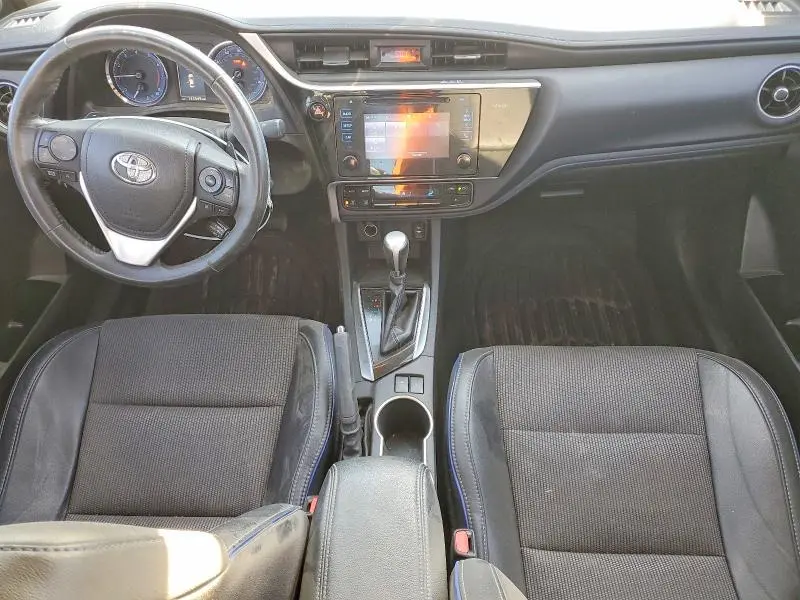2017 TOYOTA COROLLA SE  