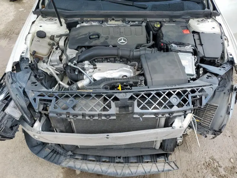 2021 MERCEDES-BENZ A 220  