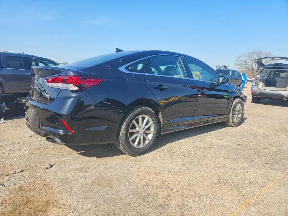 2018 HYUNDAI SONATA SE  