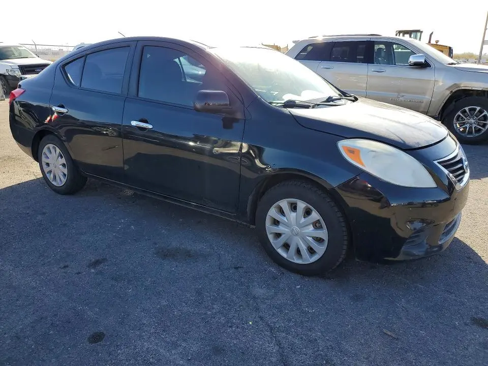 2013 NISSAN VERSA S  