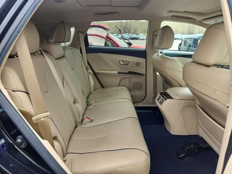 2015 TOYOTA VENZA LIMITED  