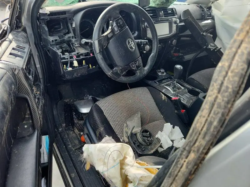 2019 TOYOTA 4RUNNER SR5  