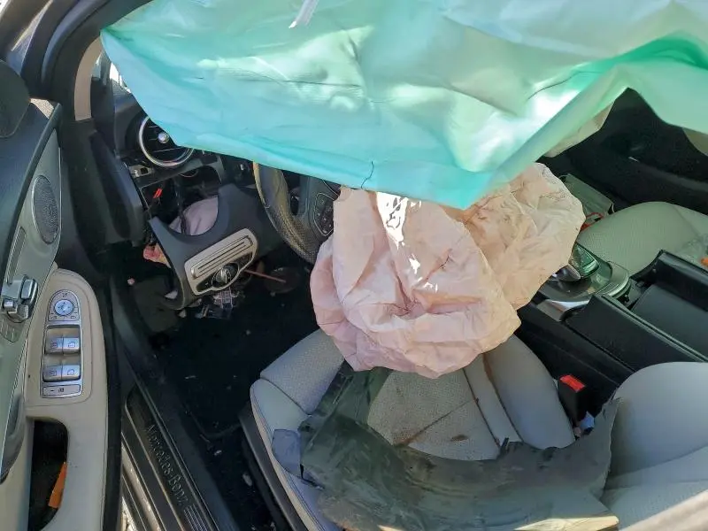 2015 MERCEDES-BENZ C 300  