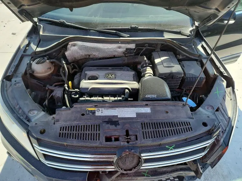 2014 VOLKSWAGEN TIGUAN S  