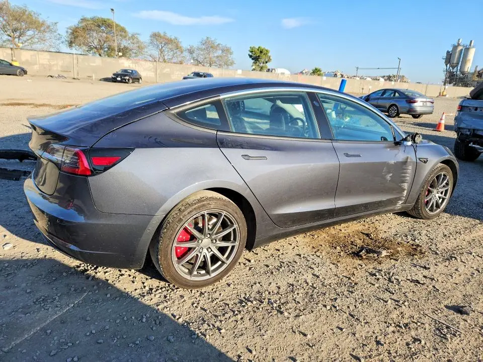2018 TESLA MODEL 3   