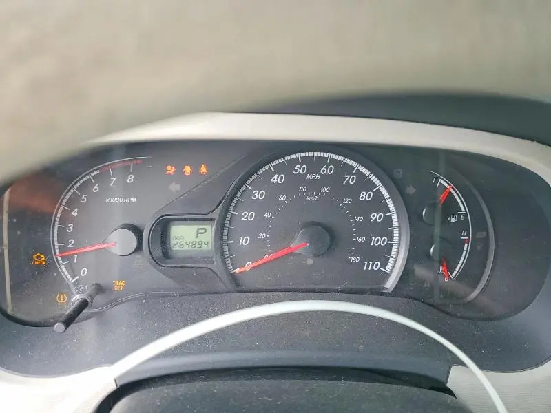 2012 TOYOTA SIENNA LE  