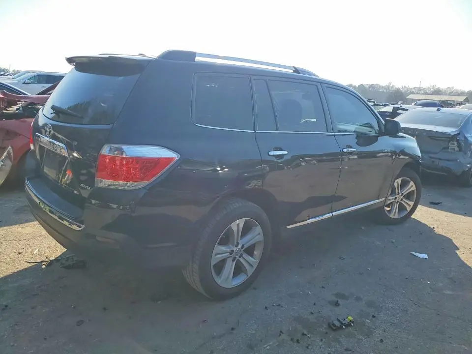 2013 TOYOTA HIGHLANDER LIMITED  