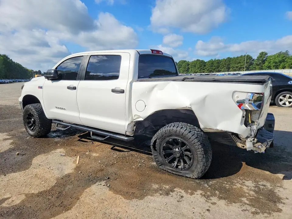 2011 TOYOTA TUNDRA CREWMAX SR5  