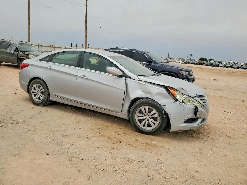2012 HYUNDAI SONATA GLS  