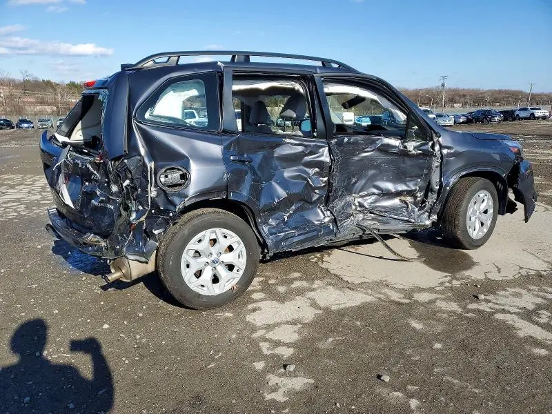 2024 SUBARU FORESTER   