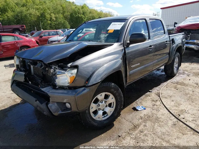 2013 TOYOTA TACOMA BASE V6