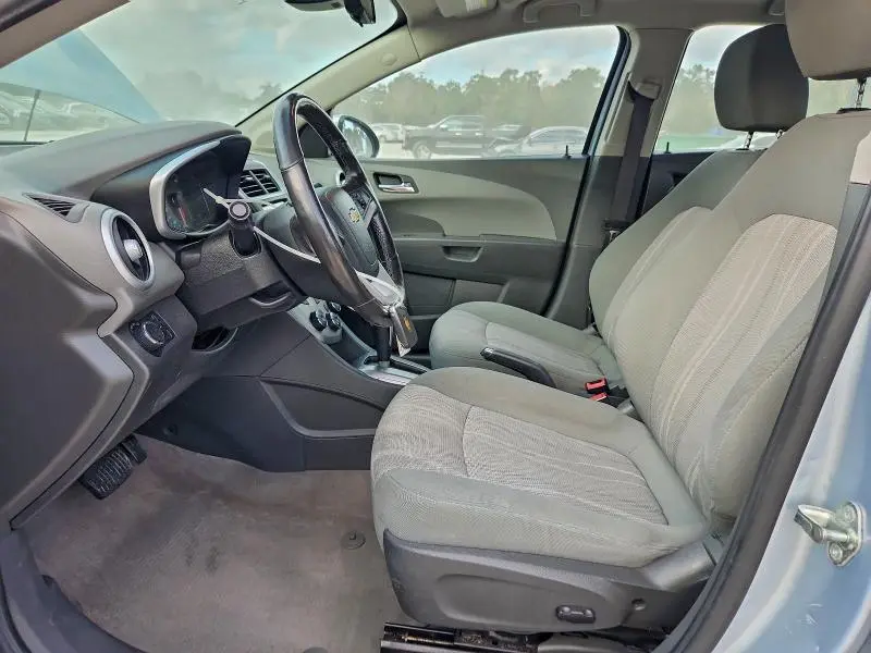 2017 CHEVROLET SONIC LT  