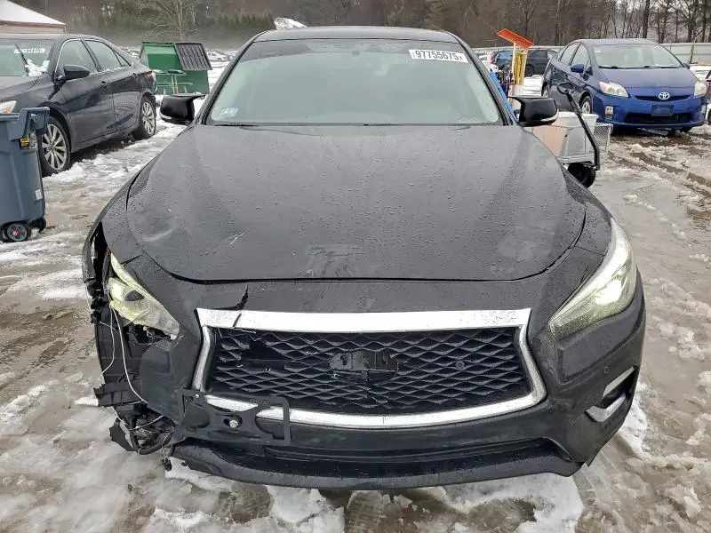 2021 INFINITI Q50 LUXE  