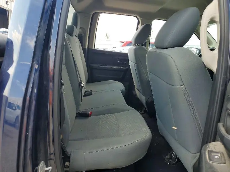 2015 RAM 1500 ST  