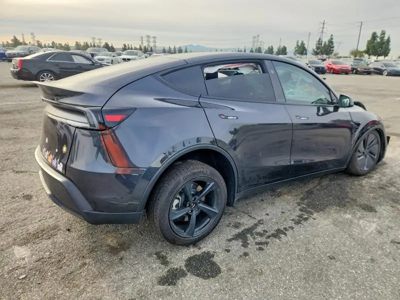 2026 TESLA MODEL Y   